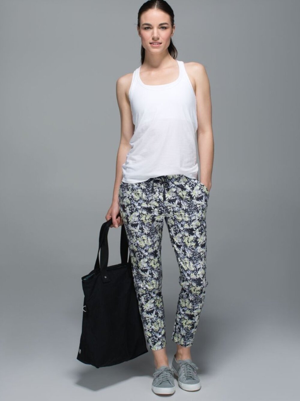 Lululemon Jet Crop *Luxtreme (Slim) Crosscourt Petal Black Clarity Yellow 10